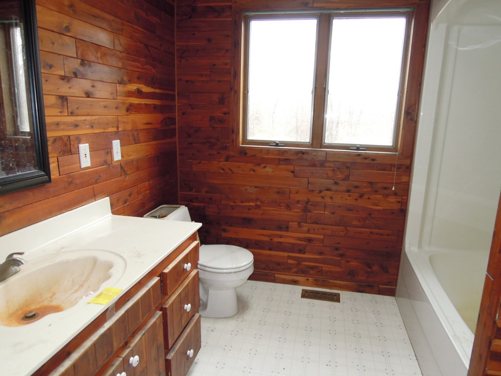 148 Warren Road Brimfield, MA 01010 - Photo 17 of 28