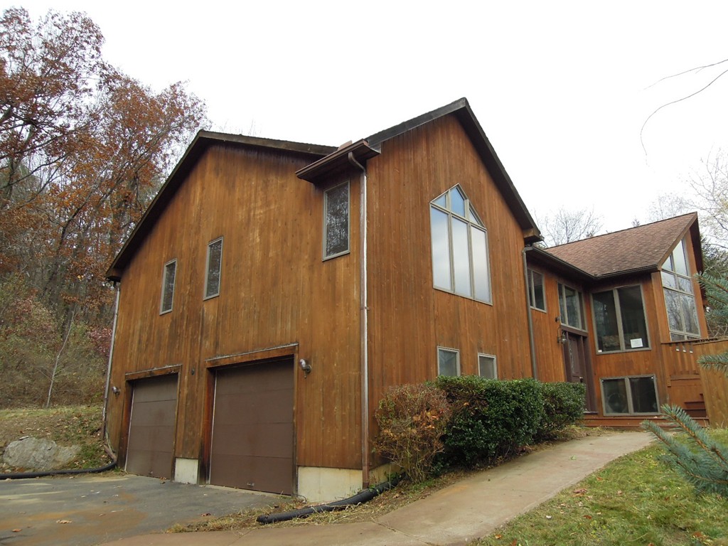 148 Warren Road Brimfield, MA 01010 - Photo 2 of 28