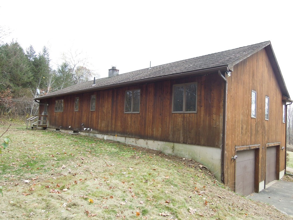 148 Warren Road Brimfield, MA 01010 - Photo 4 of 28