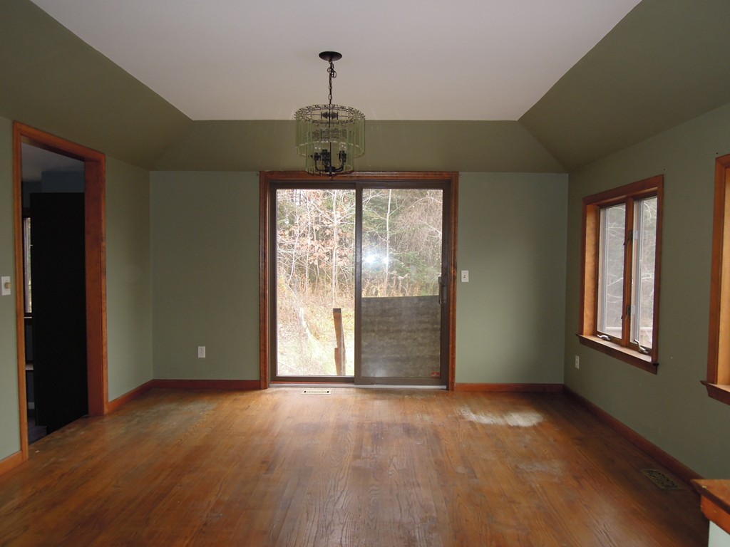 148 Warren Road Brimfield, MA 01010 - Photo 8 of 28