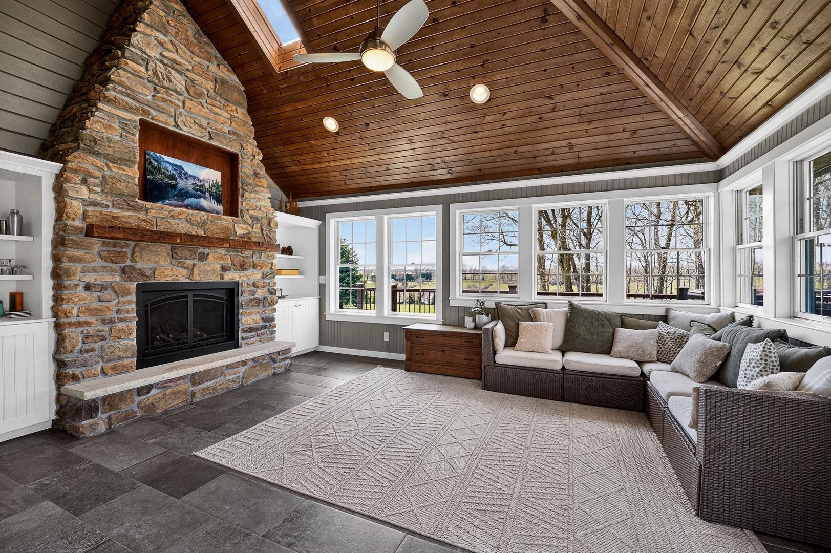 W4845 Pembridge Trail Monroe, WI 53566 - Photo 19 of 68