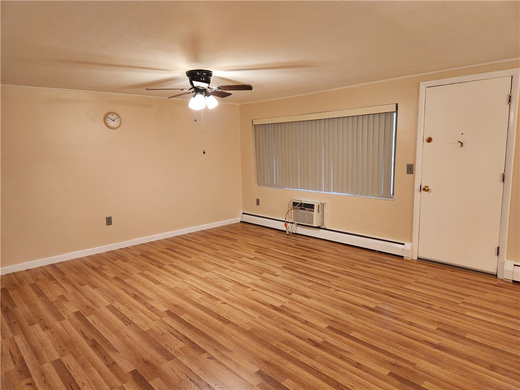 72 West Shore Road, Unit 3 Warwick, RI 02889 - Photo 5 of 12 Gallery Image 5