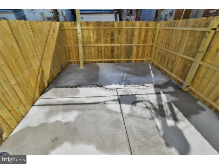 446 Tree Street Philadelphia, PA 19148 - Photo 5 of 22 Back Yard