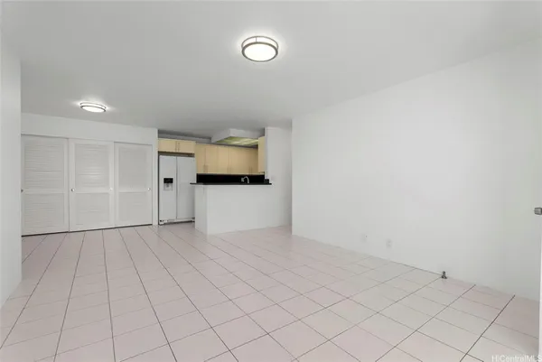 $575,000 | 605 Mananai Place, Unit 25A, Honolulu, HI 96818