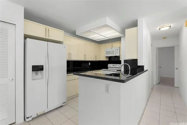 $575,000 | 605 Mananai Place, Unit 25A, Honolulu, HI 96818