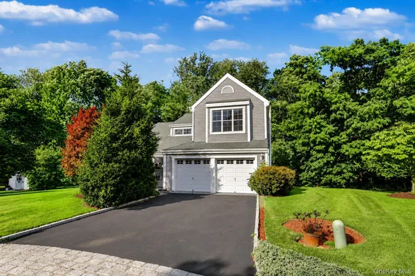 $949,000 | 3176 Woodfield Court, Yorktown Heights, NY 10598