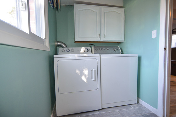 720 Durham Lane Hoffman Estates, IL 60169 - Photo 32 of 34 a utility room with dryer and washer