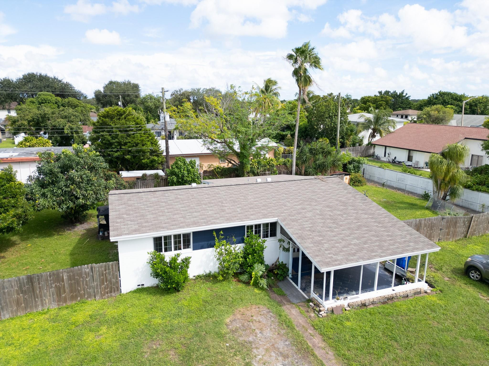 2011 Southwest 97th Terrace Miramar, FL 33025 - Photo 2 of 27 Photo 2
