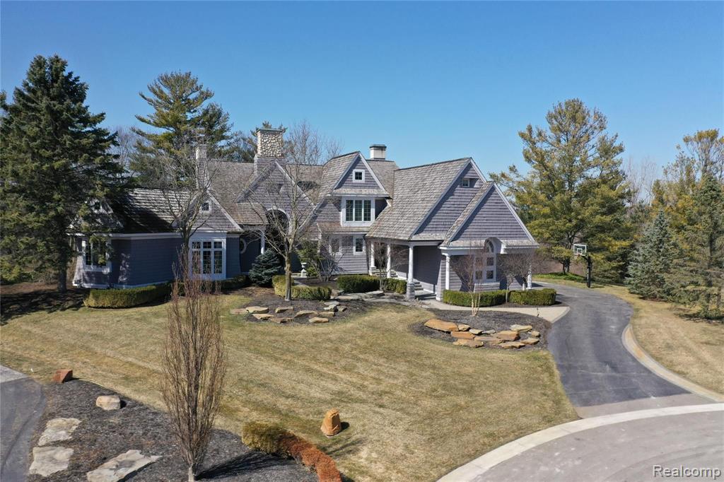1472 Highpoint Court Rochester, MI 48306 - Photo 2 of 44