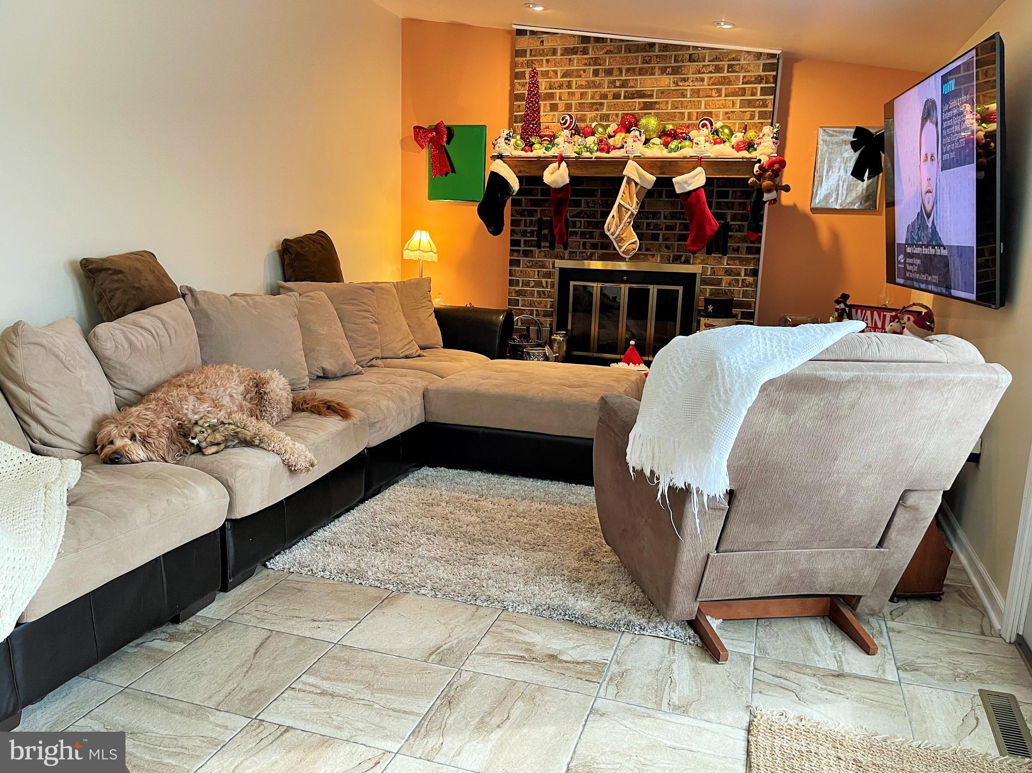 11 Thornbury Road Reading, PA 19606 - Photo 14 of 62 Family Room