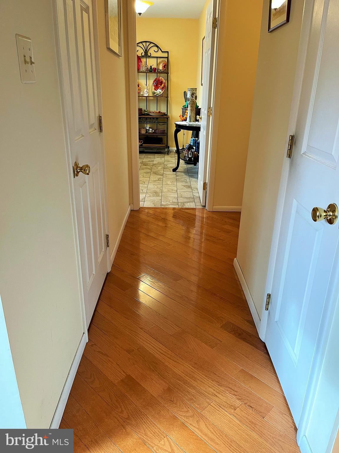 11 Thornbury Road Reading, PA 19606 - Photo 22 of 62 Hardwood Flooring