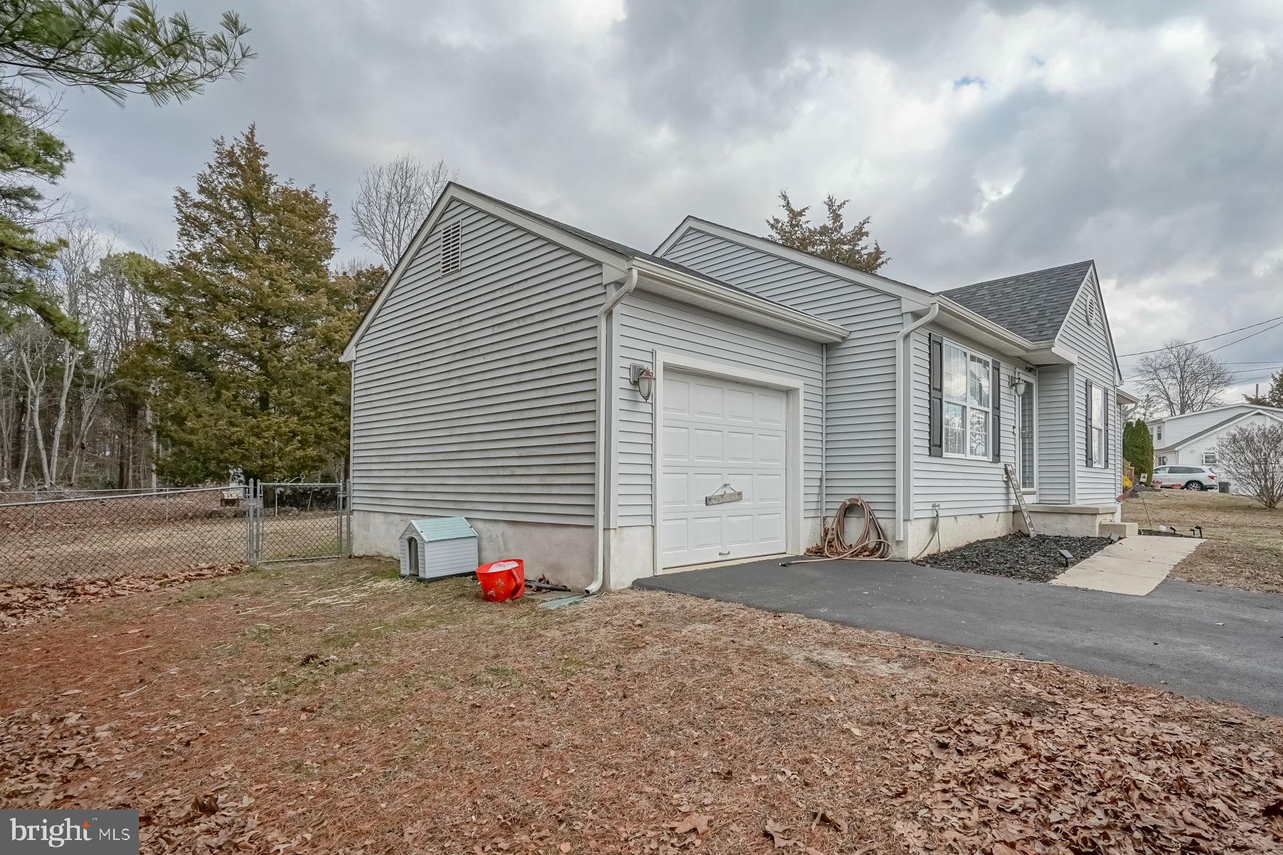 1049 Clayton Road Williamstown, NJ 08094 - Photo 27 of 28 Gallery Image 27