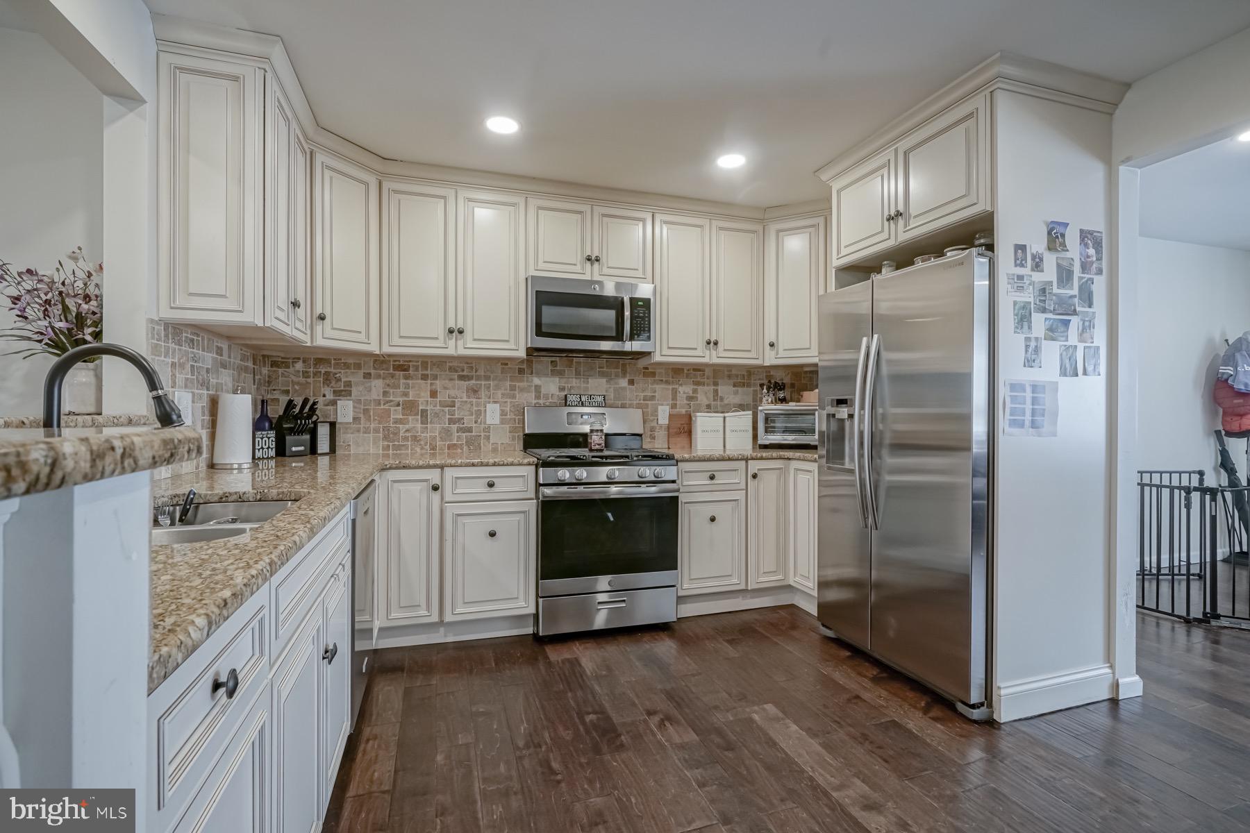 1049 Clayton Road Williamstown, NJ 08094 - Photo 4 of 28 Gallery Image 4