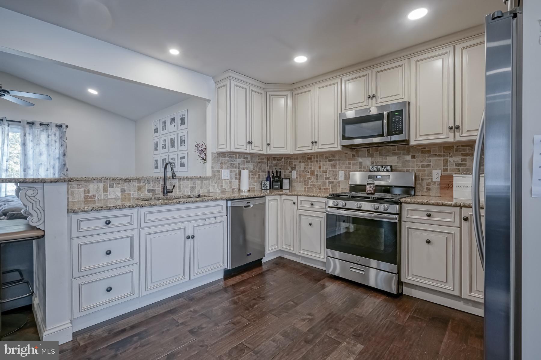 1049 Clayton Road Williamstown, NJ 08094 - Photo 5 of 28 Gallery Image 5