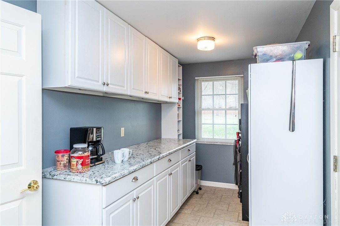 7865 Rain Tree Road Dayton, OH 45459 - Photo 24 of 38 Gallery Image 24