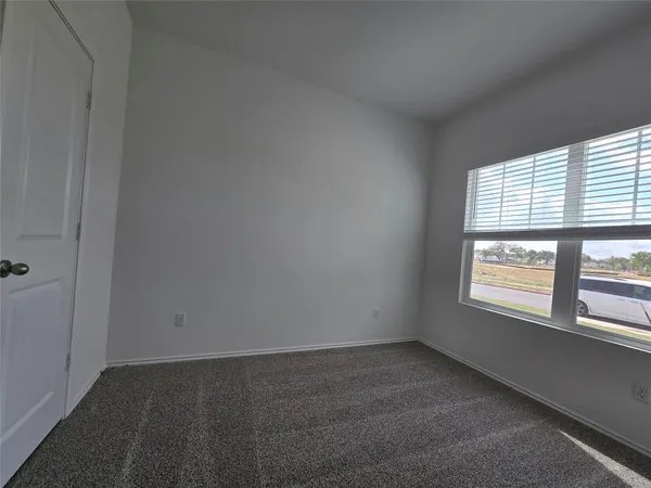$2,300 | 352 San Juan Trail, Bastrop, TX 78602