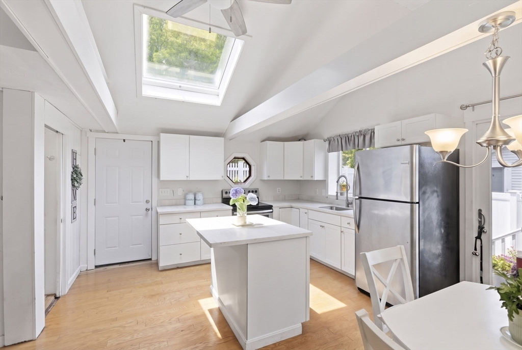 21 Hillside Road Plymouth, MA 02360 - Photo 8 of 42