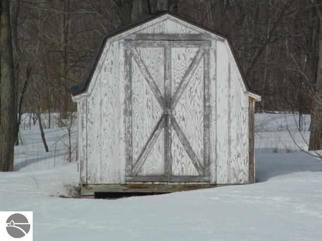 8587 Park Road Williamsburg, MI 49690 - Photo 8 of 36 1742683-7.JPG