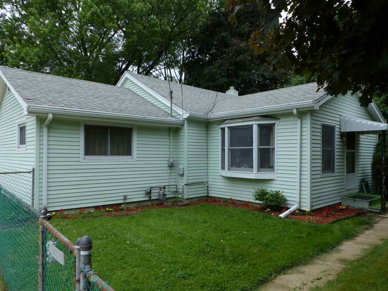 56365 Butternut Road South Bend, IN 46619 - Photo 1 of 13
