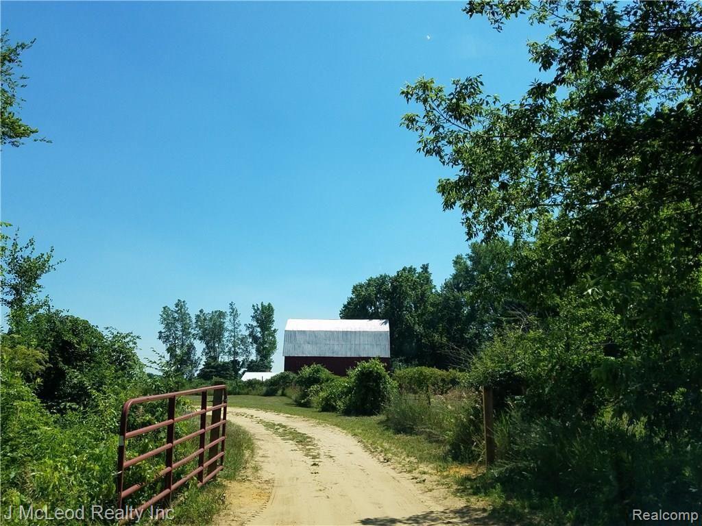 3660 Murphy Lake Road Millington, MI 48746 - Photo 17 of 44 2016-07-12 15.10