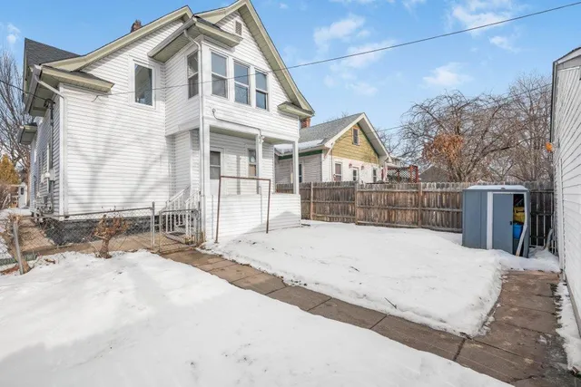 $339,000 | 1048 Thomas Avenue West, St. Paul, MN 55104