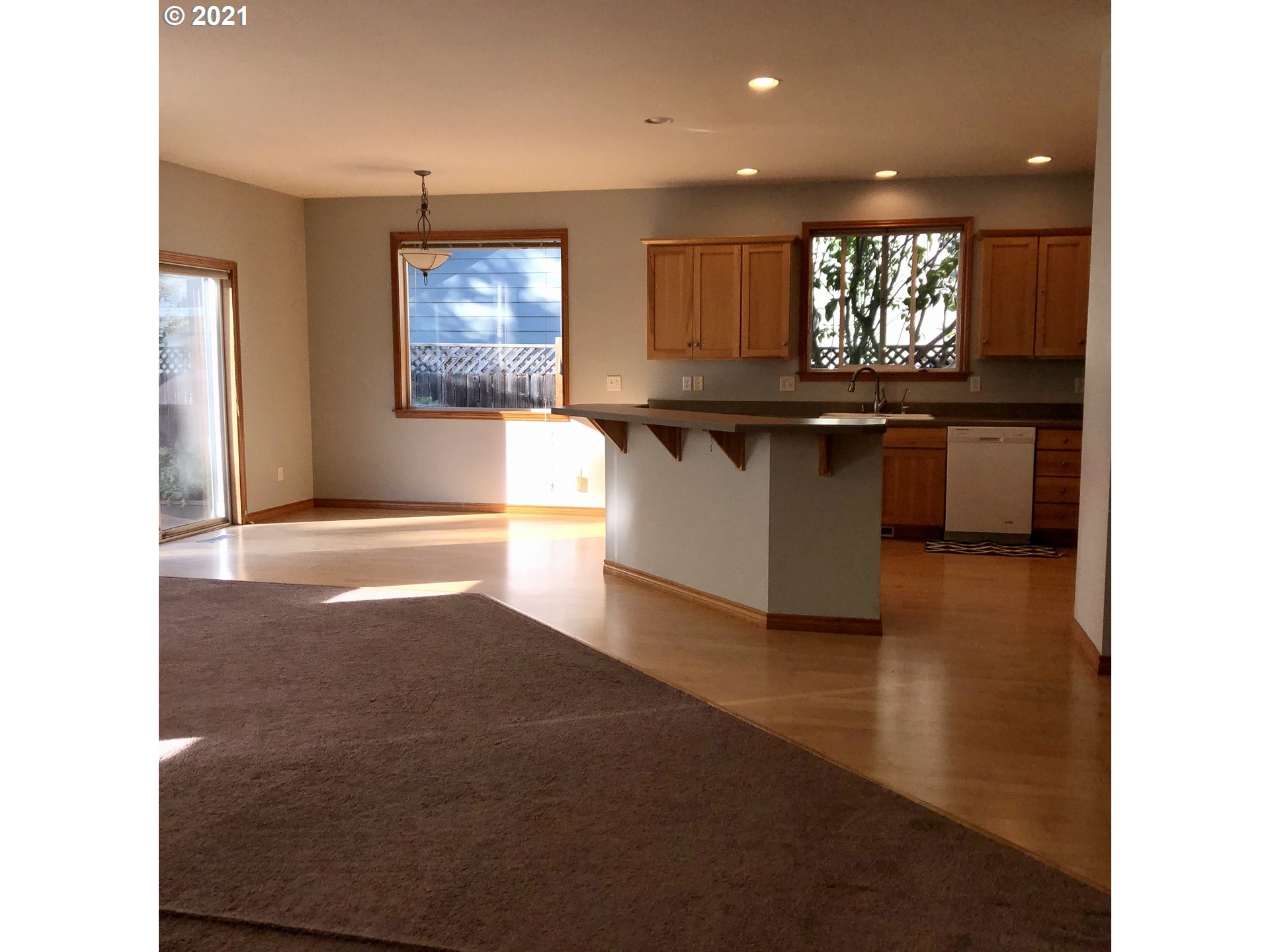 760 Henderson Road Hood River, OR 97031 - Photo 14 of 27 Gallery Image 14