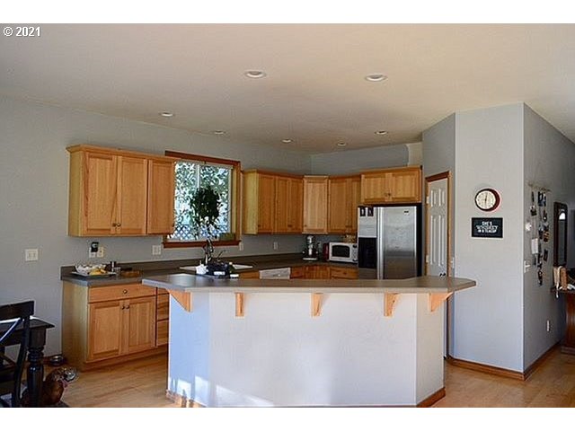 760 Henderson Road Hood River, OR 97031 - Photo 5 of 27 Gallery Image 5