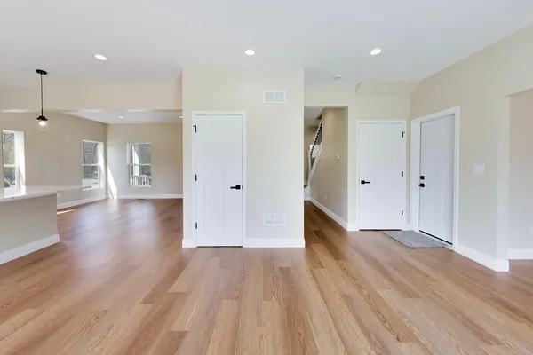 $479,900 | 239 Parker Avenue, Aurora, IL 60505