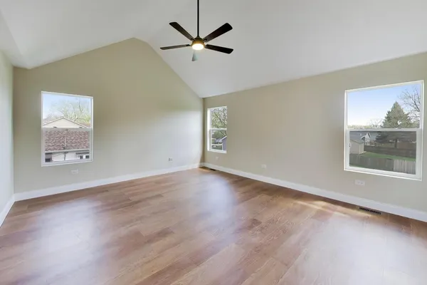 $479,900 | 239 Parker Avenue, Aurora, IL 60505