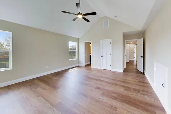 $479,900 | 239 Parker Avenue, Aurora, IL 60505