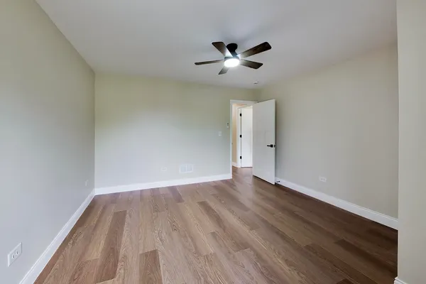 $479,900 | 239 Parker Avenue, Aurora, IL 60505