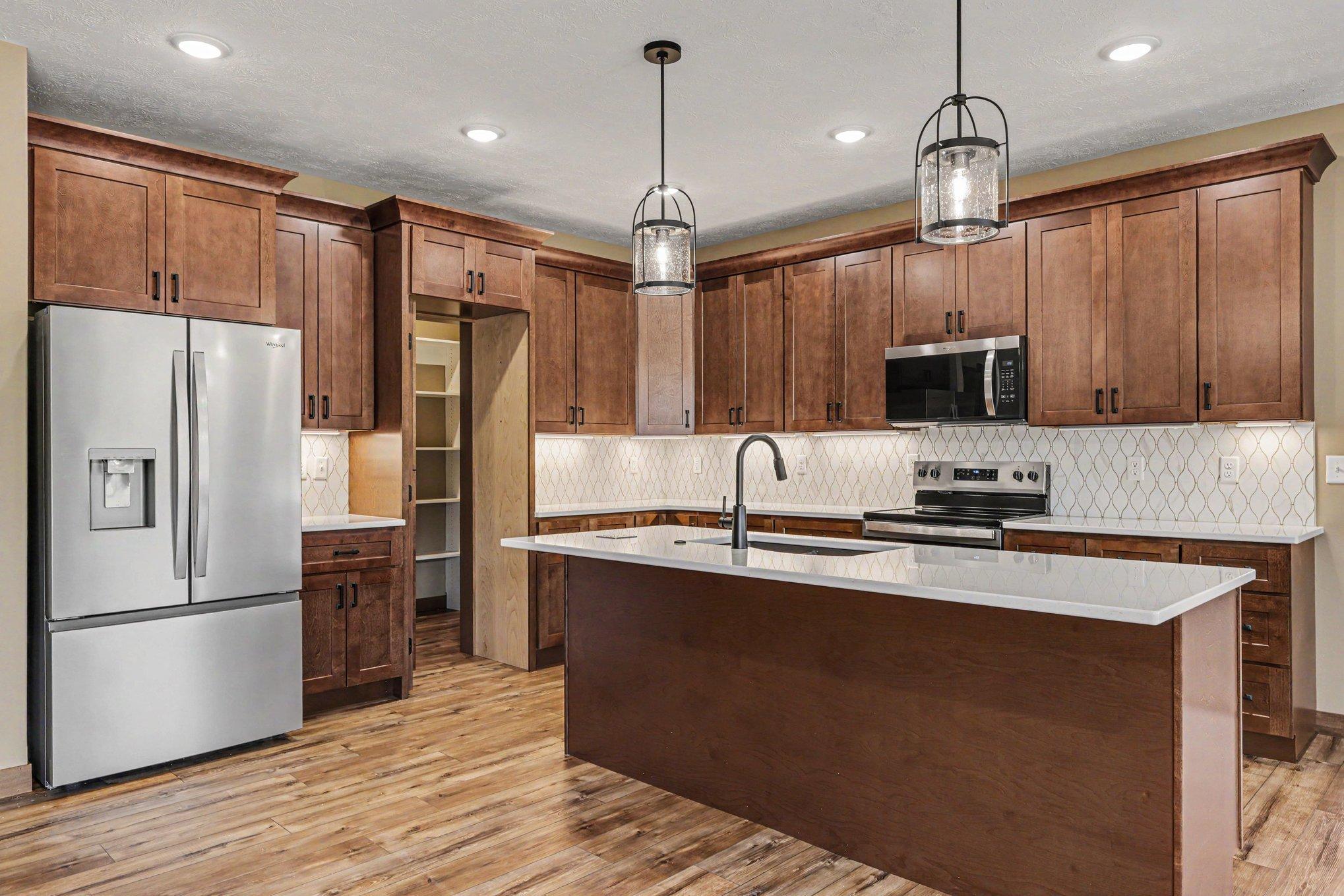 1507 Buffalo Ridge Drive Luverne, MN 56156 - Photo 8 of 27