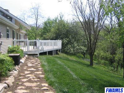 7230 Hosler Road Leo, IN 46765 - Photo 4 of 7