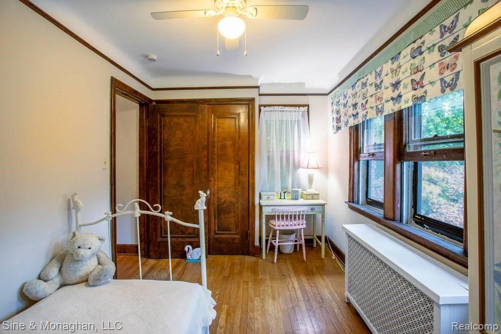 205 Merriweather Road Grosse Pointe Farms, MI 48236 - Photo 23 of 36
