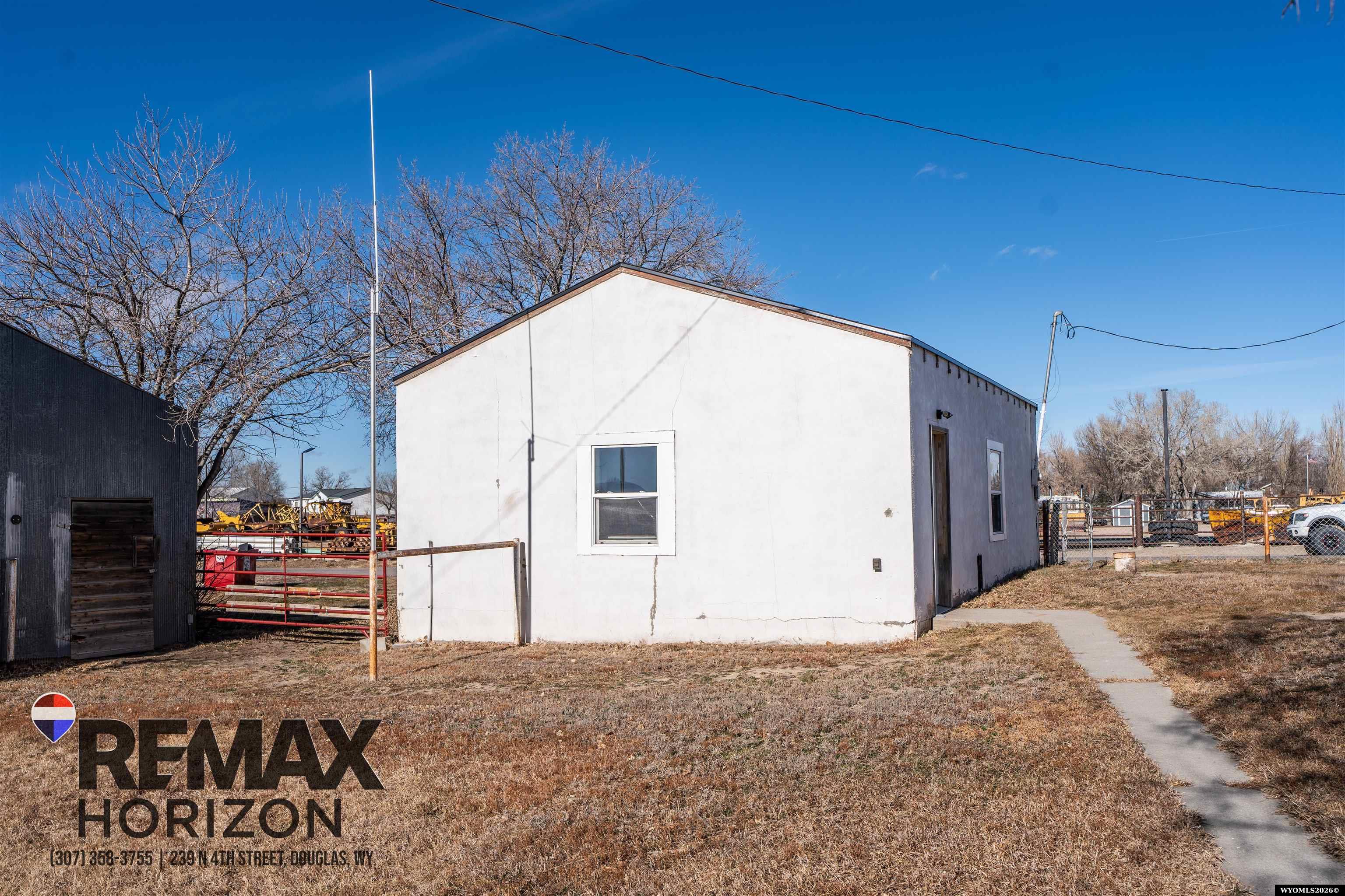 1102 Brownfield Road Douglas, WY 82633 - Photo 28 of 40