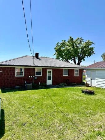 $149,900 | 1037 East Dewey Street, Cassville, WI 53806