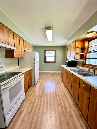 $149,900 | 1037 East Dewey Street, Cassville, WI 53806