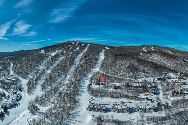 $3,250,000 | 191 Moonshadow Drive, Unit M19, Ludlow, VT 05149