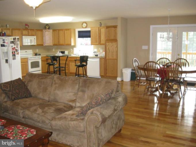 9249 Rixeyville Road Culpeper, VA 22701 - Photo 6 of 8 Kitchen/Family Room