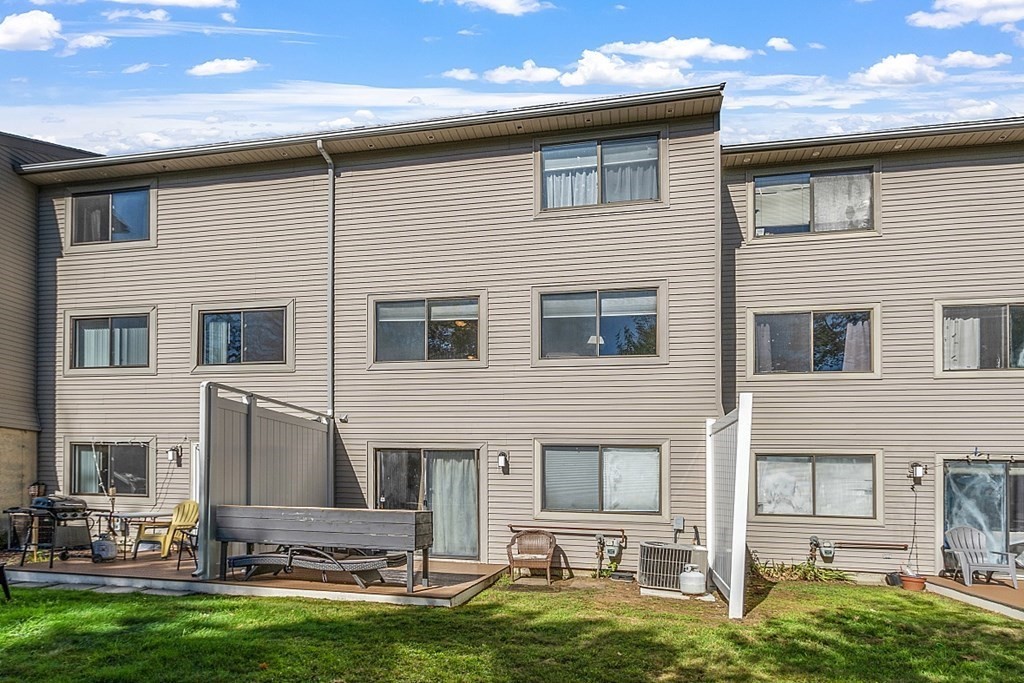 28 Southbridge Road, Unit 403 Charlton, MA 01507 - Photo 16 of 18 Gallery Image 16