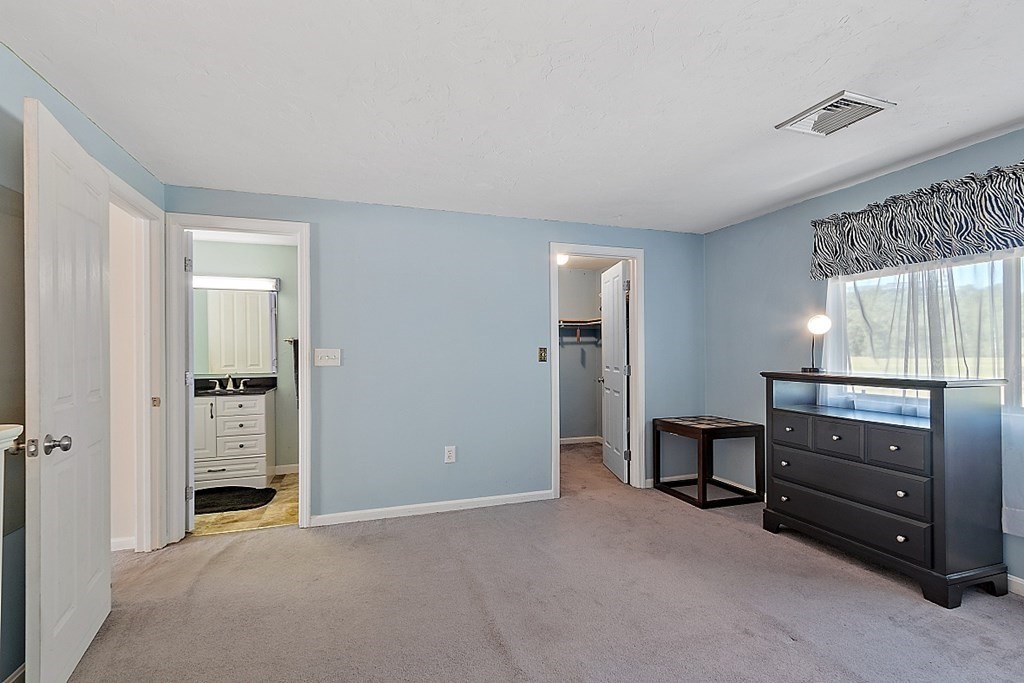 28 Southbridge Road, Unit 403 Charlton, MA 01507 - Photo 7 of 18 Gallery Image 7