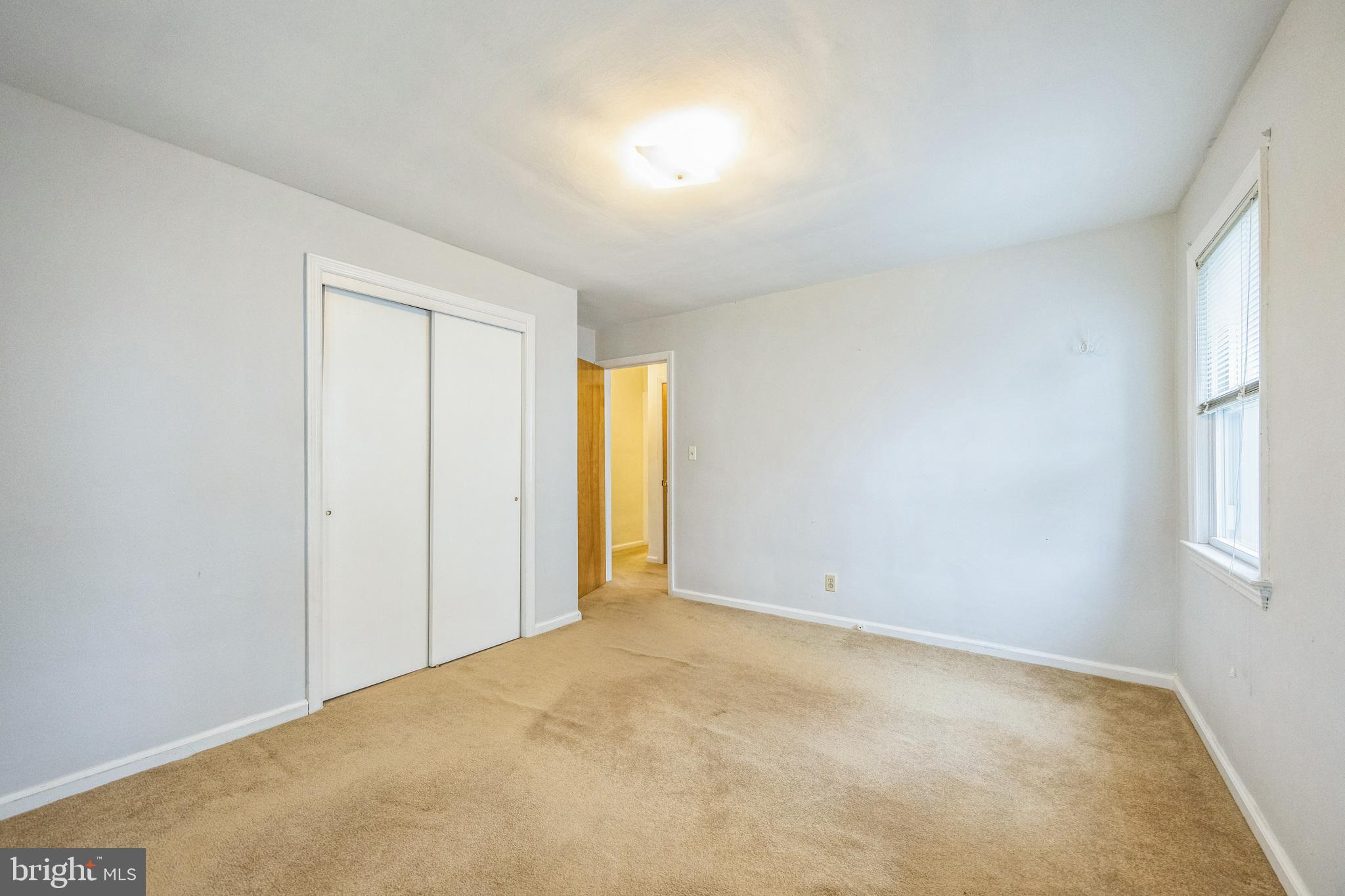 81 Unwin Drive Hamilton, NJ 08610 - Photo 12 of 29