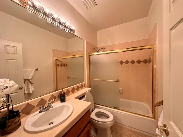 $799,900 | 2211 Minden Way, Sacramento, CA 95835