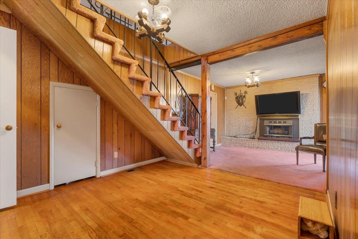 4020 Fieldcrest Road Charlotte, NC 28217 - Photo 6 of 46 Gallery Image 6