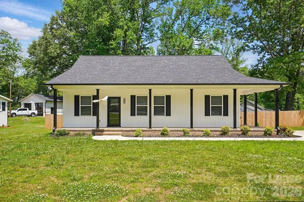 $2,500 | 301 Tomberlin Road, Mount Holly, NC 28120