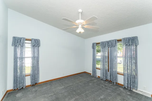 $242,900 | 113 Olive Street, West Concord, MN 55985