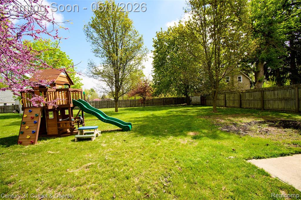 12530 Harris Street Carleton, MI 48117 - Photo 37 of 38