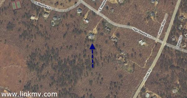 85 Meadow View Road Oak Bluffs, MA 02557 - Photo 6 of 7 http://d1qzqeyxiitrap.cloudfront.net/photos/24420/600/33627622.jpg