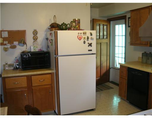 133 Millerstown Road Tarentum, PA 15084 - Photo 3 of 16 Cafeteria/Kitchen.