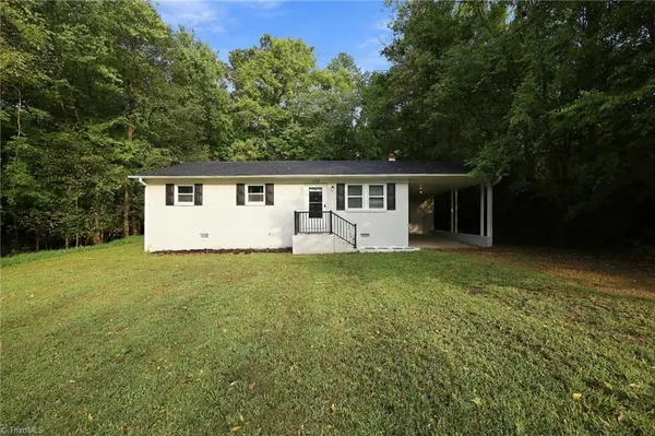 $225,000 | 203 Druid Hills Drive, Lexington, NC 27292